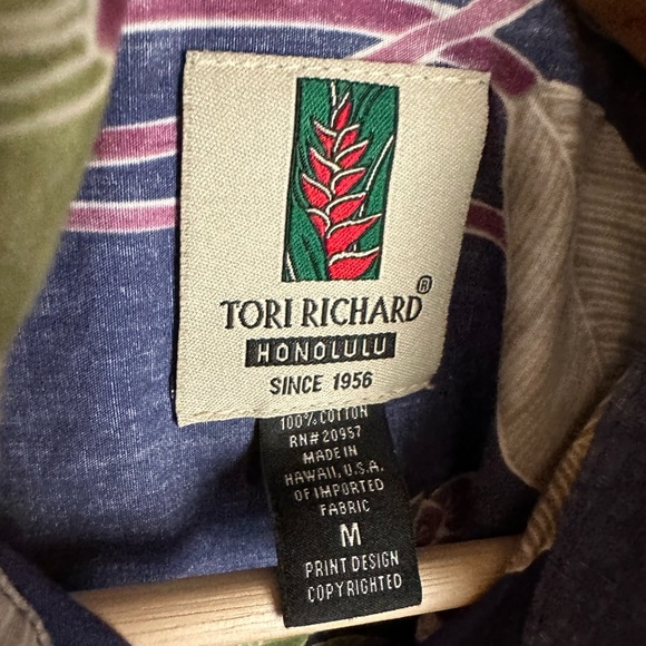 Tori Richard Authentic Hawaiian Aloha Shirt Men’s Size Medium-Made in the USA - Picture 5 of 5
